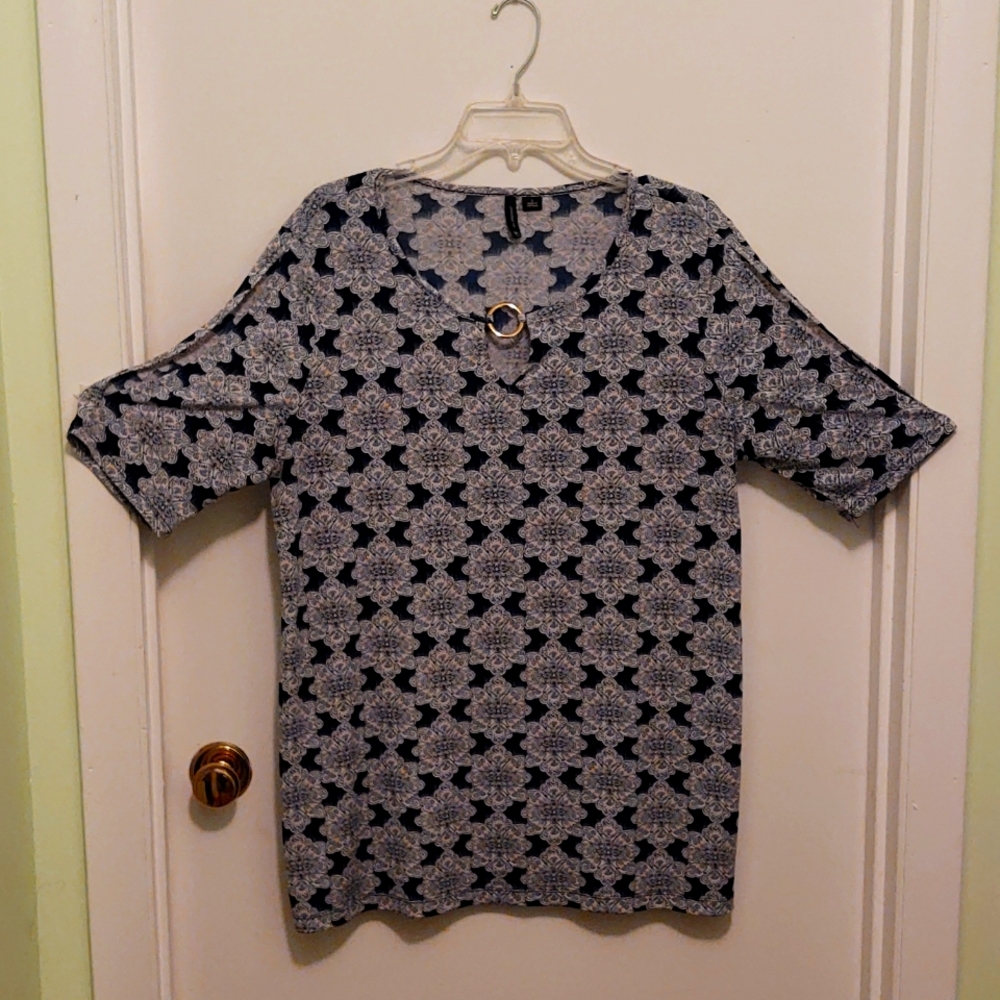 Ladies blouse